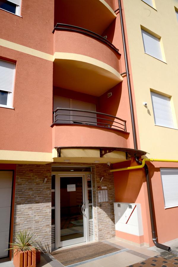 "Sonja Apartman" Jagodinaアパートメント エクステリア 写真